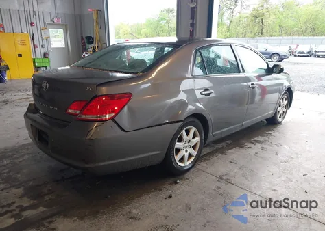 2006 Toyota Avalon Xl z USA, uszkodzony, nr VIN 4T1BK36B36U149769